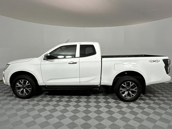 2022-Isuzu-D-Max-30-DDI-LSE-4x4-Auto-Extended-Cab image:16