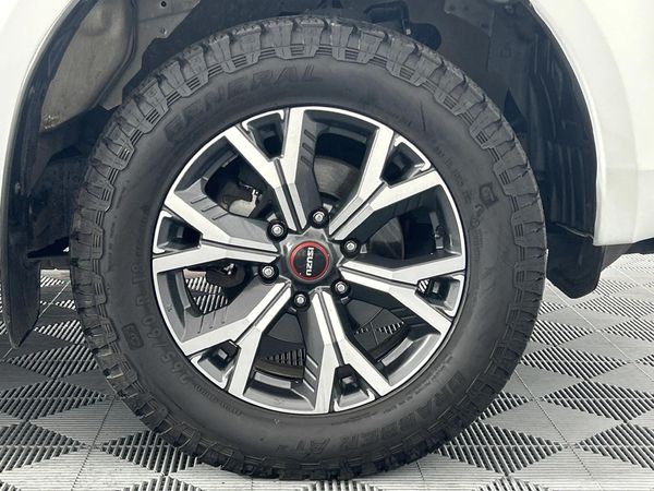 2022-Isuzu-D-Max-30-DDI-LSE-4x4-Auto-Extended-Cab image:3