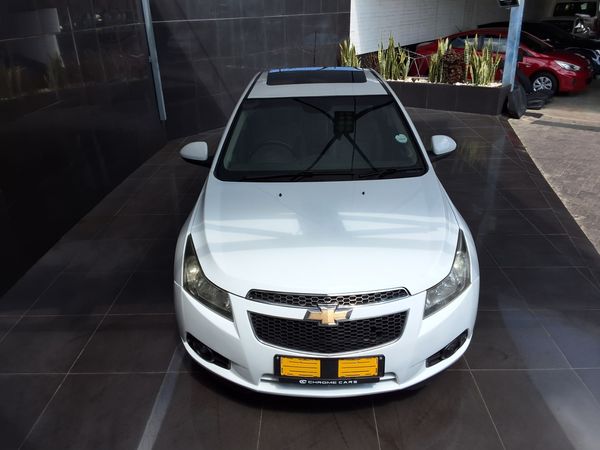 2011-Chevrolet-Cruze-20d-LT image:14
