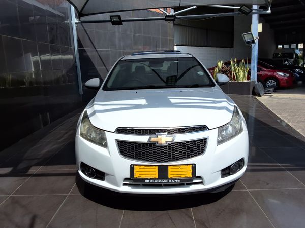 2011-Chevrolet-Cruze-20d-LT image:15