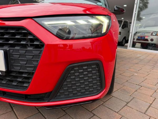 2019-Audi-A1-Sportback-15-TFSI-Auto-35-TFSI image:19