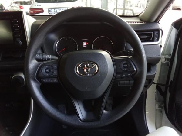 2019-Toyota-RAV4-20-GX image:9