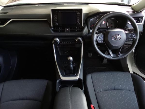 2019-Toyota-RAV4-20-GX image:10