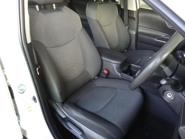 2019-Toyota-RAV4-20-GX image:12