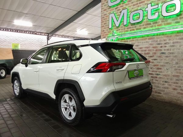 2019-Toyota-RAV4-20-GX image:6