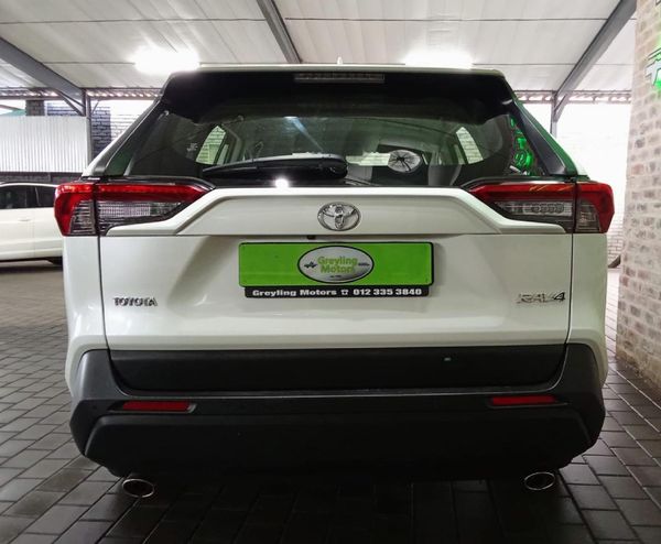 2019-Toyota-RAV4-20-GX image:7