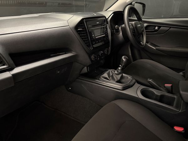 2023-Isuzu-D-Max-19-DDI-HR-L-4x4-Single-Cab image:10