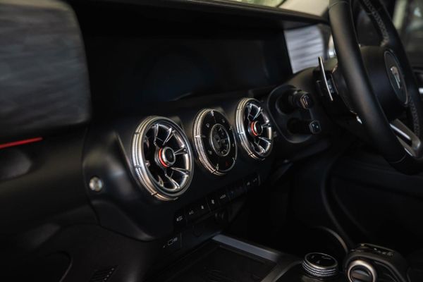 2025-GWM-Tank-300-24TD-Ultra-Luxury-4x4-Auto image:9