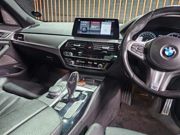 2017-BMW-5-Series-520d-M-Sport image:12