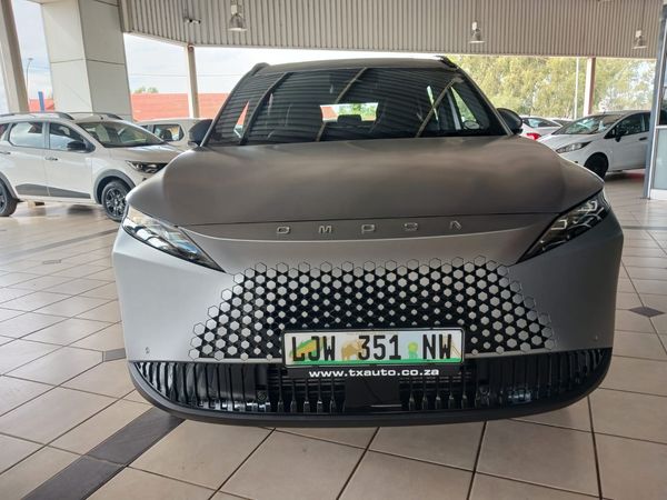2026-Omoda-C7-16T-Luxury image:1