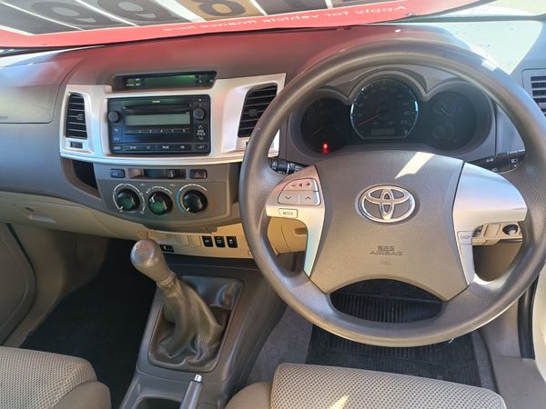2014-Toyota-Fortuner-25-D-4D-Raised-Body image:6