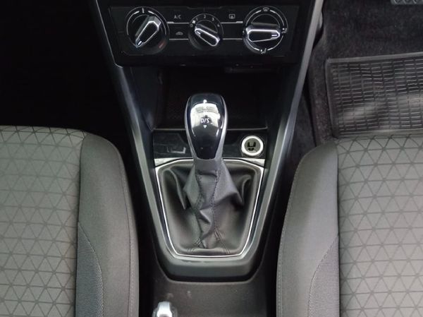 2022-Volkswagen-T-Cross-10-TSI-Comfortline-Auto image:10