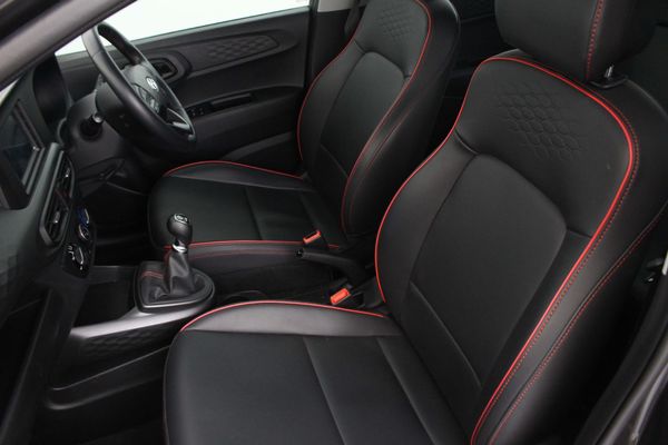 2023-Hyundai-Grand-i10-10-Fluid image:8