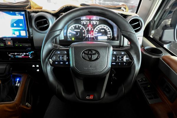 2024-Toyota-Land-Cruiser-79-28-GD-6-Auto-Double-Cab image:21