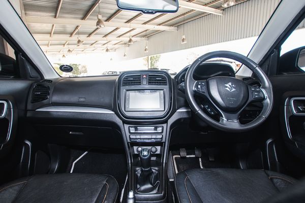 2021-Suzuki-Vitara-Brezza-15-GLX image:7