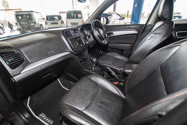 2021-Suzuki-Vitara-Brezza-15-GLX image:8