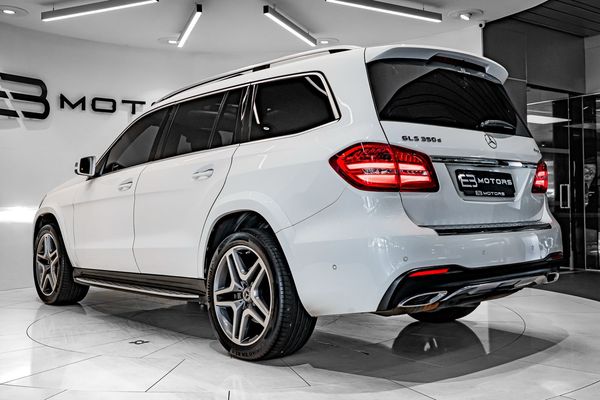 2019-Mercedes-Benz-GLS-350d image:21