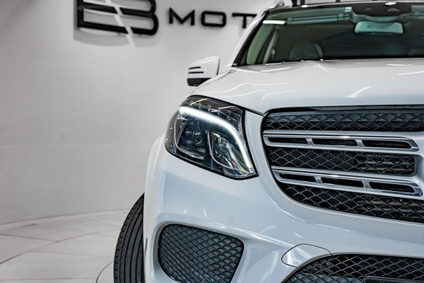 2019-Mercedes-Benz-GLS-350d image:3