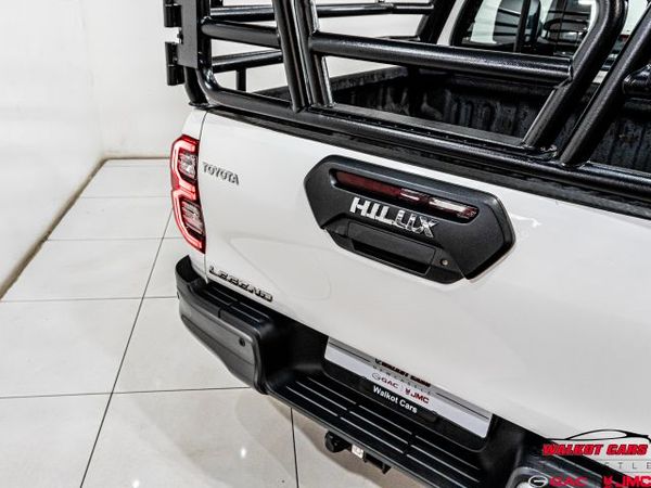 2022-Toyota-Hilux-28-GD-6-Raised-Body-Legend-Auto-Double-Cab image:13