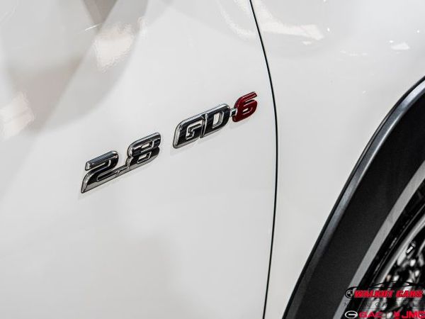 2022-Toyota-Hilux-28-GD-6-Raised-Body-Legend-Auto-Double-Cab image:14