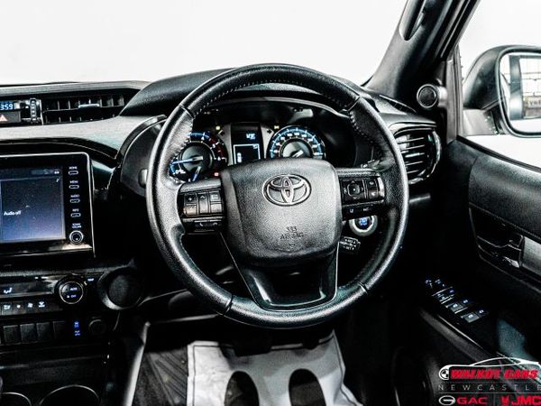 2022-Toyota-Hilux-28-GD-6-Raised-Body-Legend-Auto-Double-Cab image:22