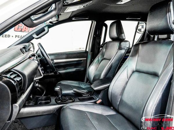 2022-Toyota-Hilux-28-GD-6-Raised-Body-Legend-Auto-Double-Cab image:26