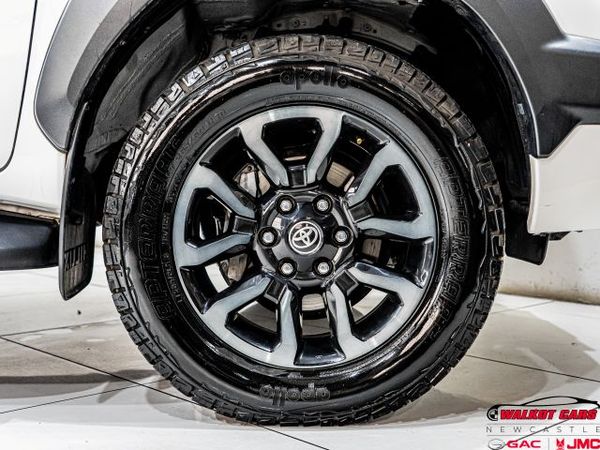 2022-Toyota-Hilux-28-GD-6-Raised-Body-Legend-Auto-Double-Cab image:6