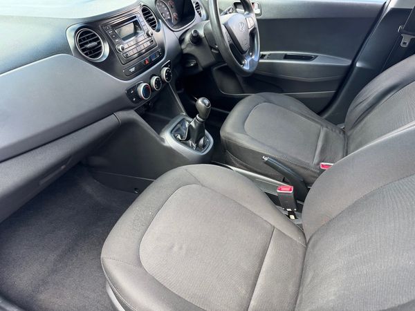 2017-Hyundai-Grand-i10-125-Motion image:8