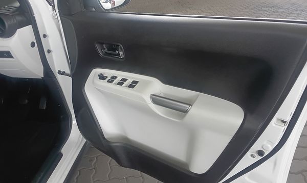 2023-Suzuki-Ignis-12-GLX image:12