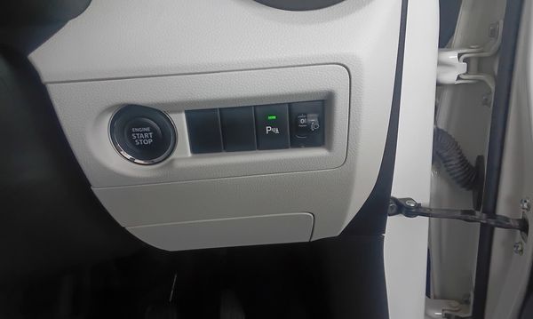 2023-Suzuki-Ignis-12-GLX image:14