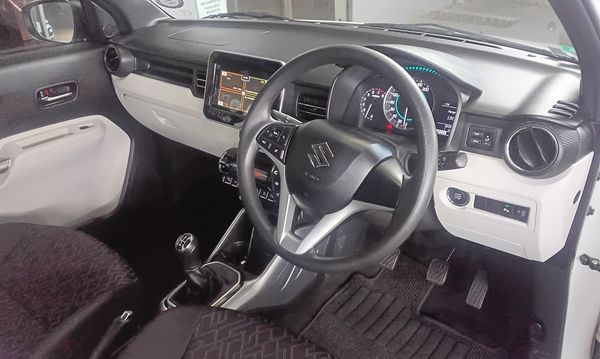 2023-Suzuki-Ignis-12-GLX image:2
