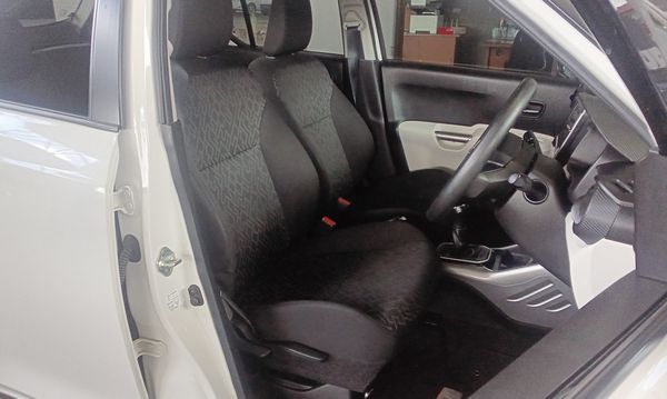 2023-Suzuki-Ignis-12-GLX image:3