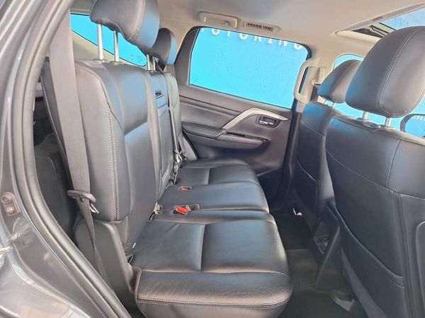 2021-Mitsubishi-Pajero-Sport-24D-4x4-Exceed-Auto image:8