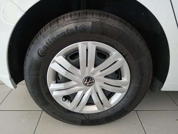 2025-Volkswagen-Polo-10-TSI-Life image:12
