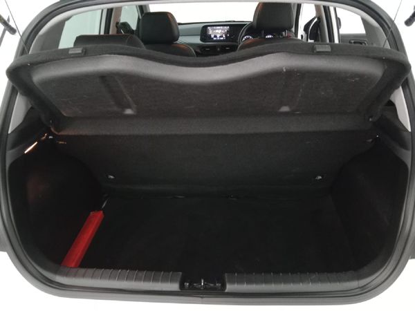 2024-Hyundai-Grand-i10-10-Motion image:35