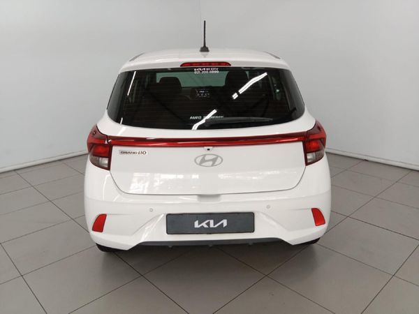 2024-Hyundai-Grand-i10-10-Motion image:6