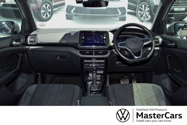 2025-Volkswagen-T-Cross-10-TSI-R-Line-Auto image:4