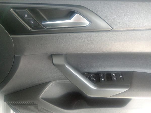 2023-Volkswagen-Polo-10-TSI image:11