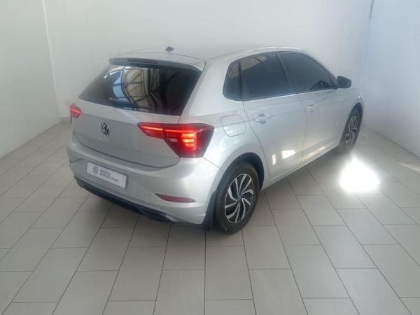 2023-Volkswagen-Polo-10-TSI image:3