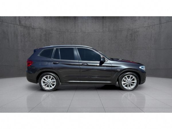 2019-BMW-X3-sDrive18d image:6