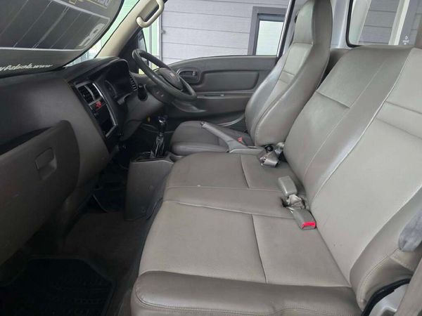 2020-Hyundai-H100-Bakkie-26D image:8