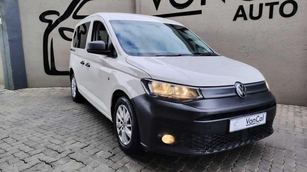 2022-Volkswagen-Caddy-Kombi-20-TDI-7-seat image:14