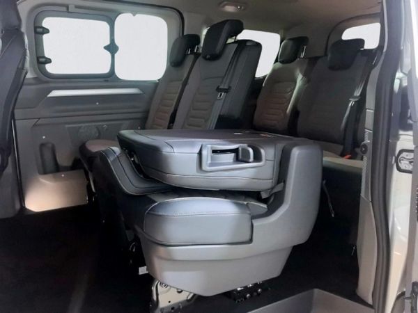 2026-Volkswagen-Kombi-20TDI-Life-Auto-125kw image:11