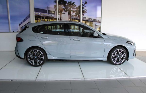 2025-BMW-1-Series-118-M-Sport-Auto image:3