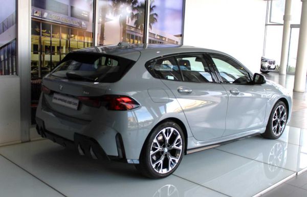 2025-BMW-1-Series-118-M-Sport-Auto image:5