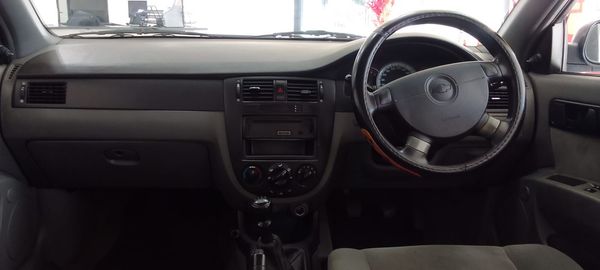2007-Chevrolet-Optra-16-LS image:12