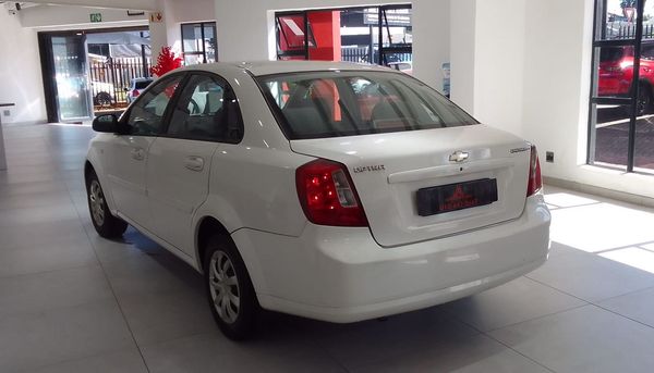 2007-Chevrolet-Optra-16-LS image:3
