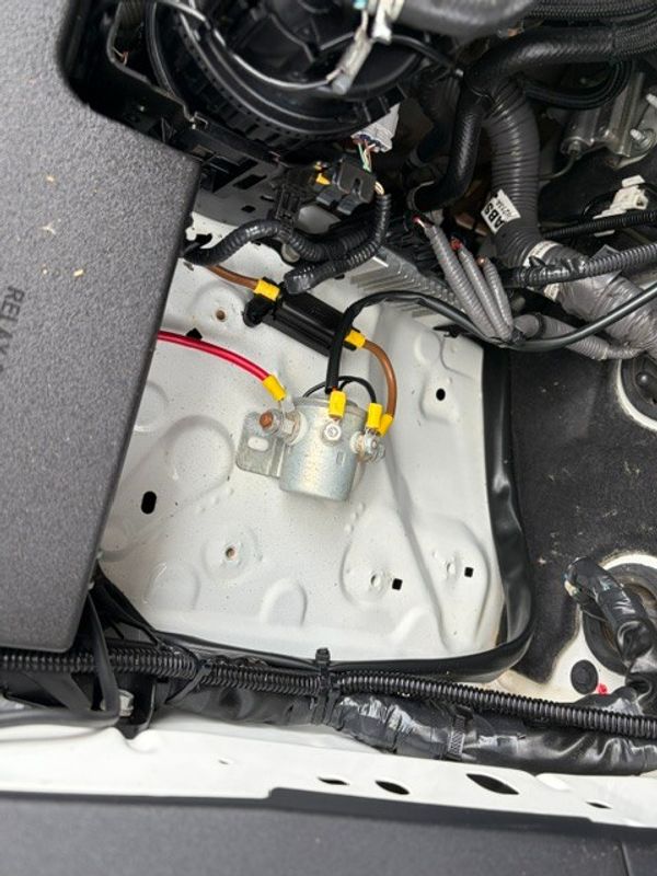 2021-Toyota-Hilux-28-GD-6-Raised-Body-Legend-4x4-Extended-Cab image:10