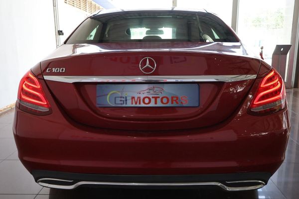 2015-Mercedes-Benz-C-Class-C-180-Auto image:4