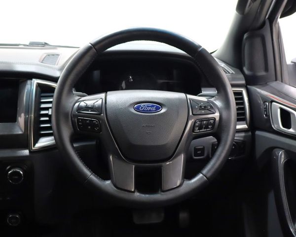 2018-Ford-Everest-32TDCi-4WD-Limited image:9